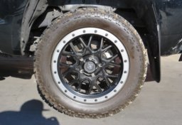 2014 Toyota Tundra Truck - Image 21