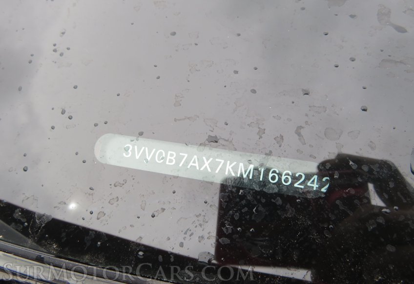 2019 Volkswagen Tiguan - Image 46