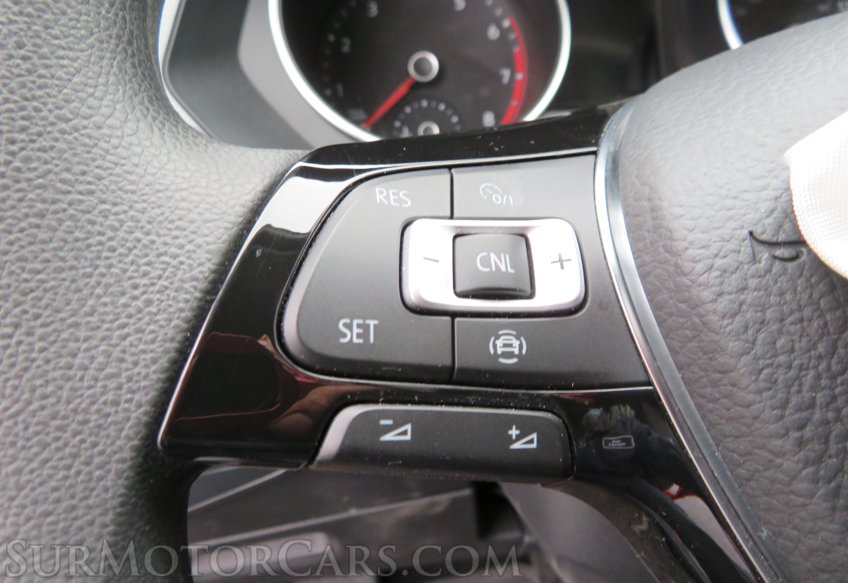 2019 Volkswagen Tiguan - Image 32