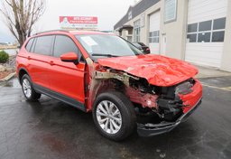 2019 Volkswagen Tiguan - Image 4
