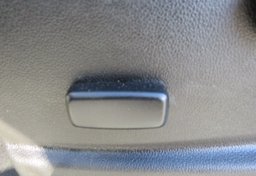 2019 Chevrolet Colorado - Image 38