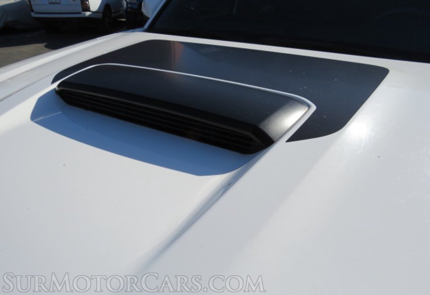 2019 Toyota Tacoma 4WD - Image 17