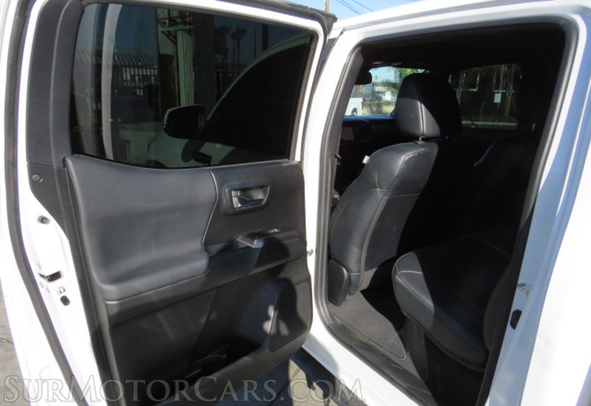 2019 Toyota Tacoma 4WD - Image 33