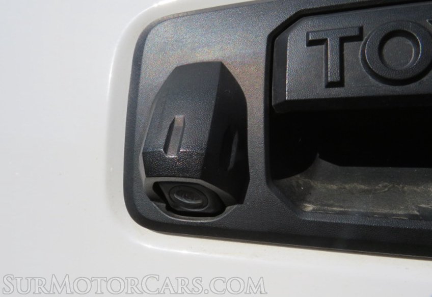 2019 Toyota Tacoma 4WD - Image 21