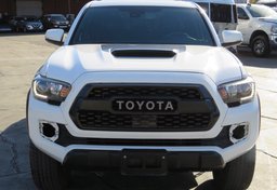 2019 Toyota Tacoma 4WD - Image 11