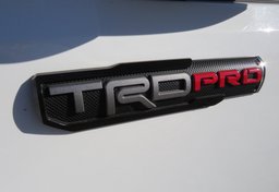 2019 Toyota Tacoma 4WD - Image 20