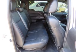 2019 Toyota Tacoma 4WD - Image 36