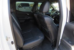 2019 Toyota Tacoma 4WD - Image 38