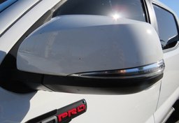 2019 Toyota Tacoma 4WD - Image 13