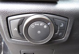 2019 Ford F-150 - Image 38