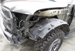 2019 Ford F-150 - Image 16