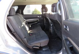 2017 Dodge Durango - Image 32