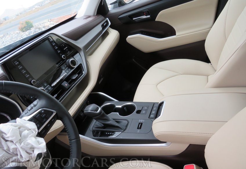 2021 Toyota Highlander - Image 45