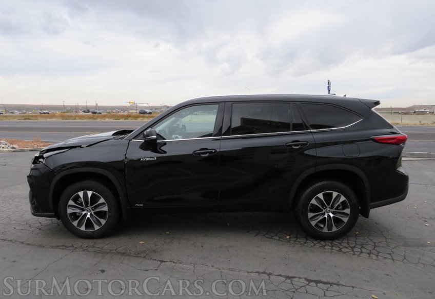 2021 Toyota Highlander - Image 10