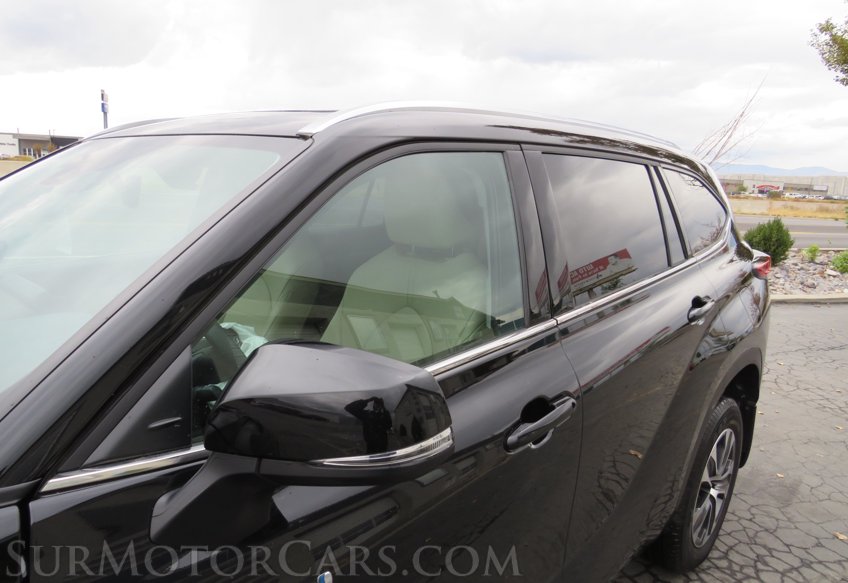 2021 Toyota Highlander - Image 15