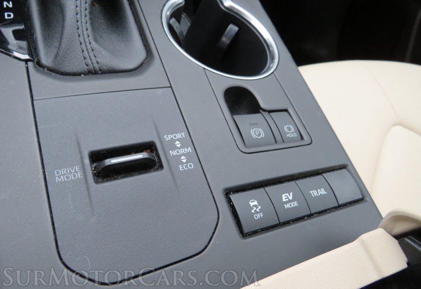 2021 Toyota Highlander - Image 50