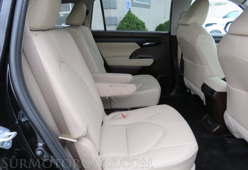 2021 Toyota Highlander - Image 29