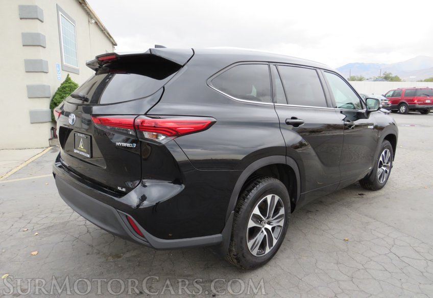 2021 Toyota Highlander - Image 5