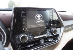2021 Toyota Highlander - Image 41