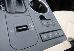 2021 Toyota Highlander - Image 50