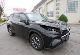 2021 Toyota Highlander - Image 2