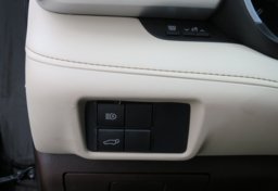 2021 Toyota Highlander - Image 55