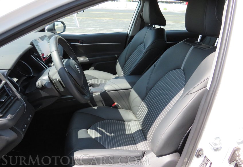 2021 Toyota Camry - Image 28
