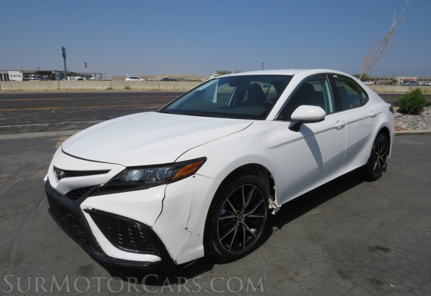 2021 Toyota Camry - Image 4