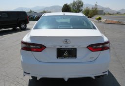 2021 Toyota Camry - Image 14