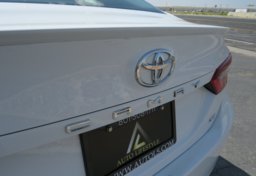 2021 Toyota Camry - Image 21