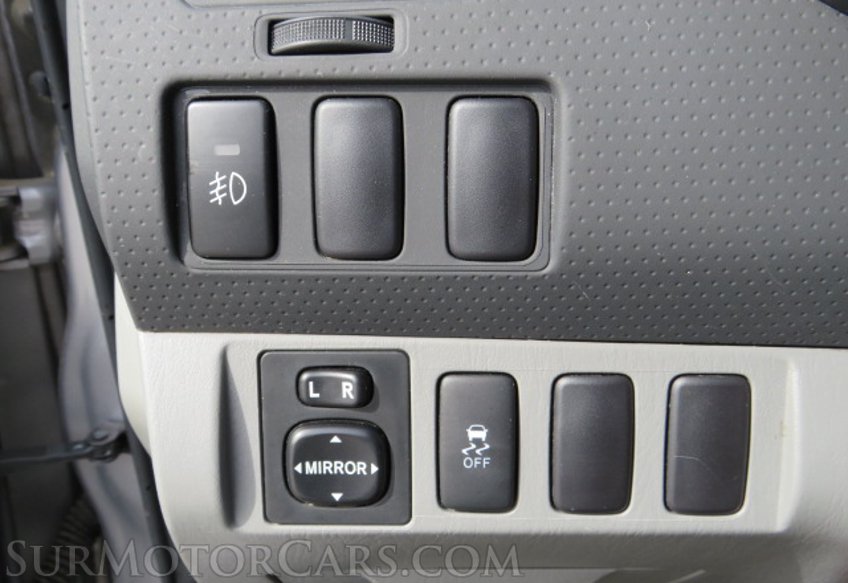 2015 Toyota Tacoma - Image 40