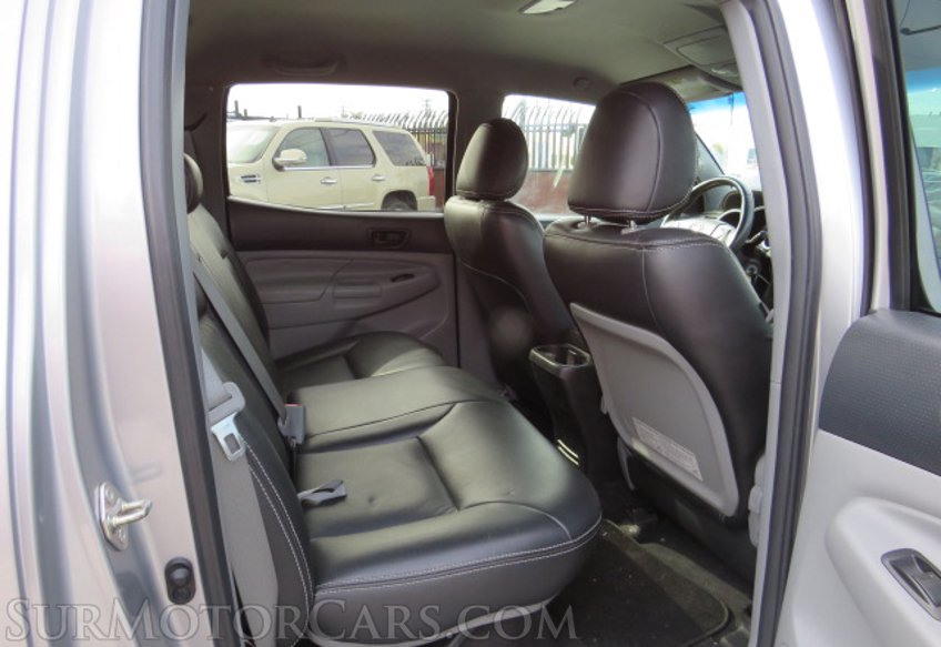 2015 Toyota Tacoma - Image 23