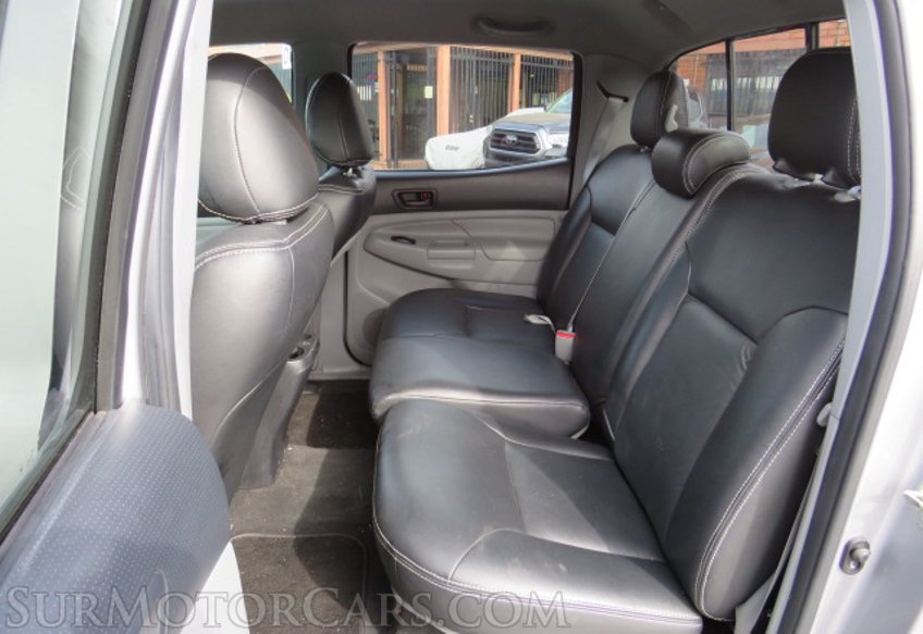 2015 Toyota Tacoma - Image 22