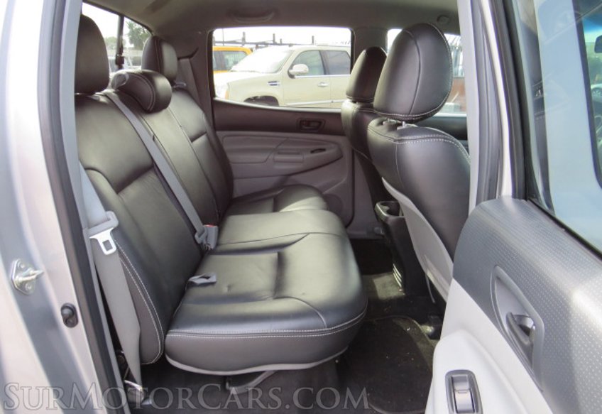 2015 Toyota Tacoma - Image 21