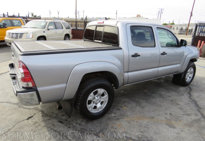 2015 Toyota Tacoma - Image 7