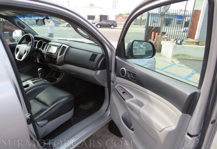 2015 Toyota Tacoma - Image 20