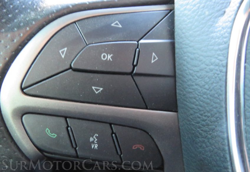 2019 Dodge Challenger - Image 30