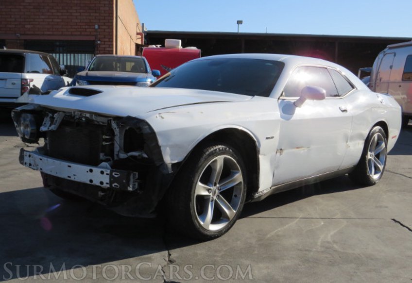 2019 Dodge Challenger - Image 4