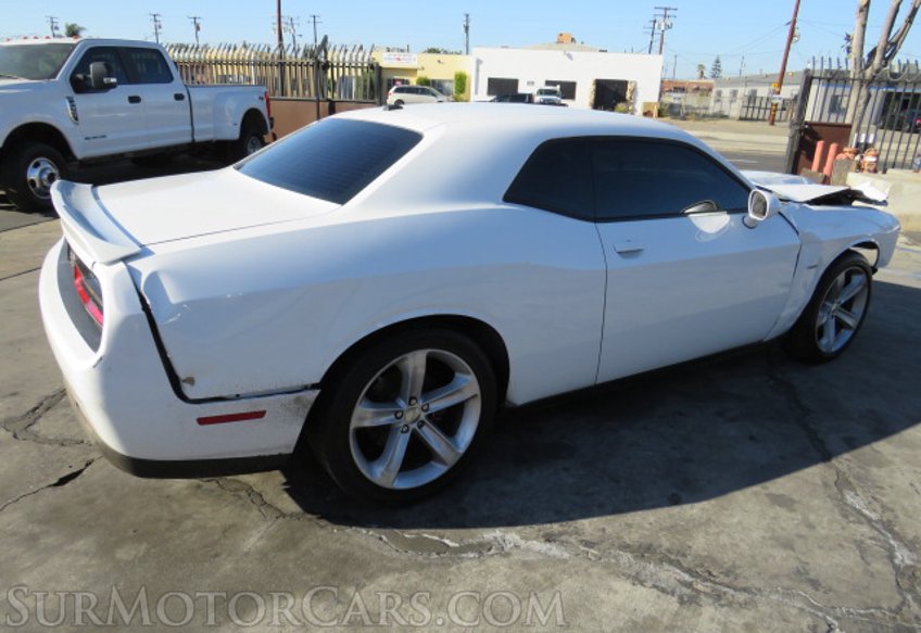 2019 Dodge Challenger - Image 5