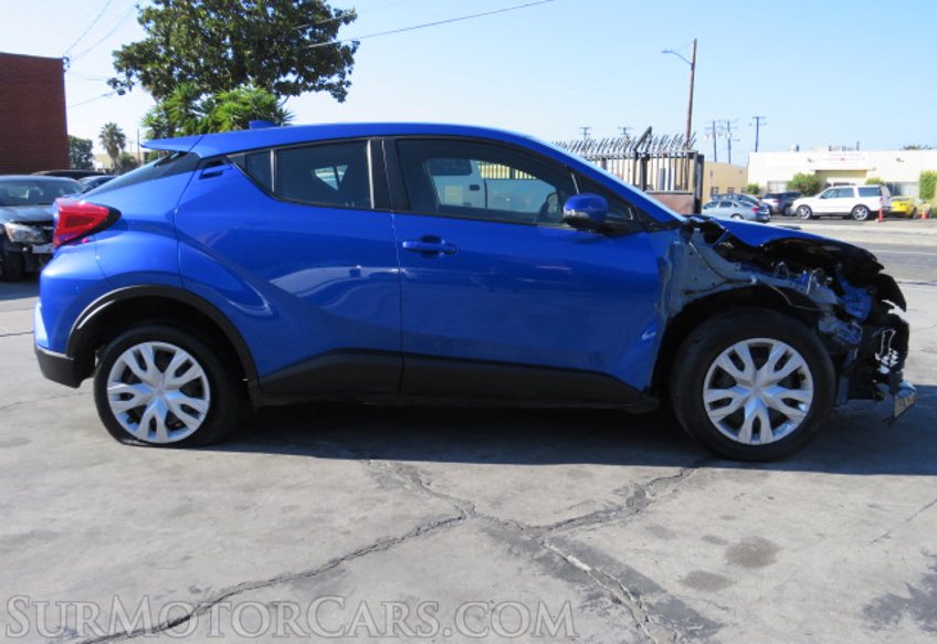 2019 Toyota C-HR - Image 12