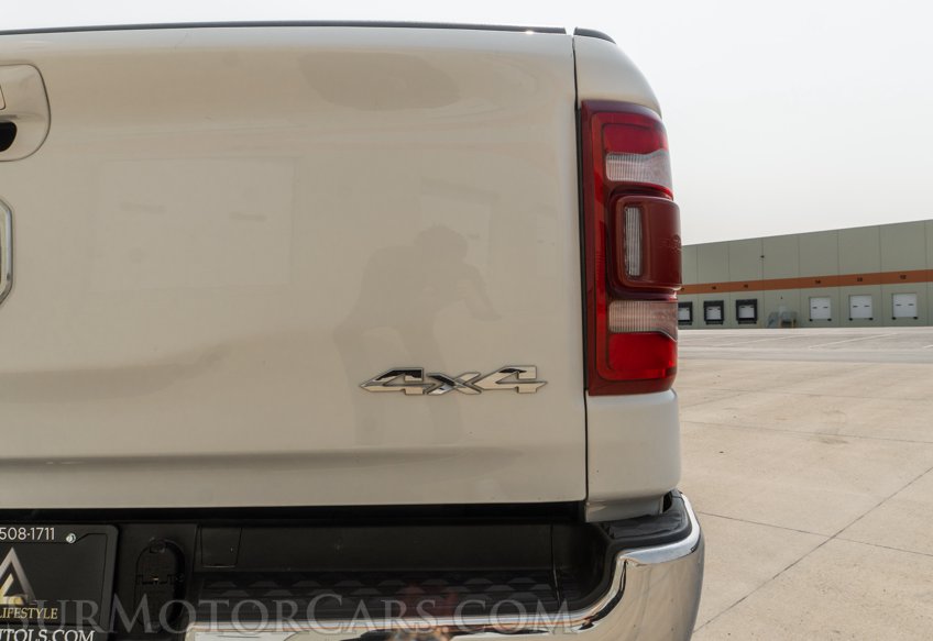 2019 Ram 1500 - Image 17