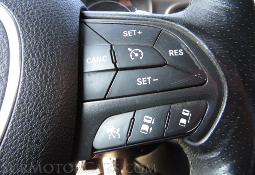 2017 Dodge Charger - Image 30