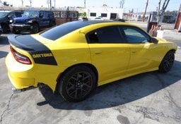 2017 Dodge Charger - Image 9