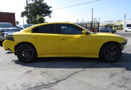 2017 Dodge Charger - Image 5