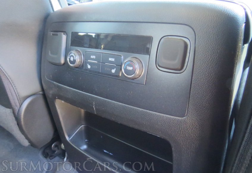 2020 GMC Yukon - Image 34