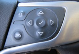 2020 GMC Yukon - Image 38