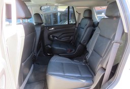 2020 GMC Yukon - Image 25