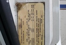 2003 Volkswagen EuroVan - Image 9