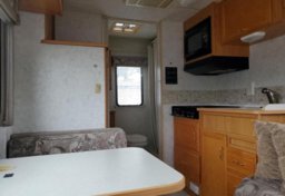 2003 Volkswagen EuroVan - Image 7