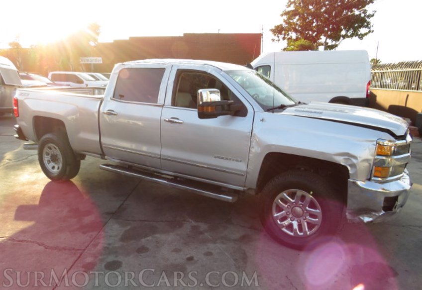 2016 Chevrolet Silverado 2500HD - Image 4